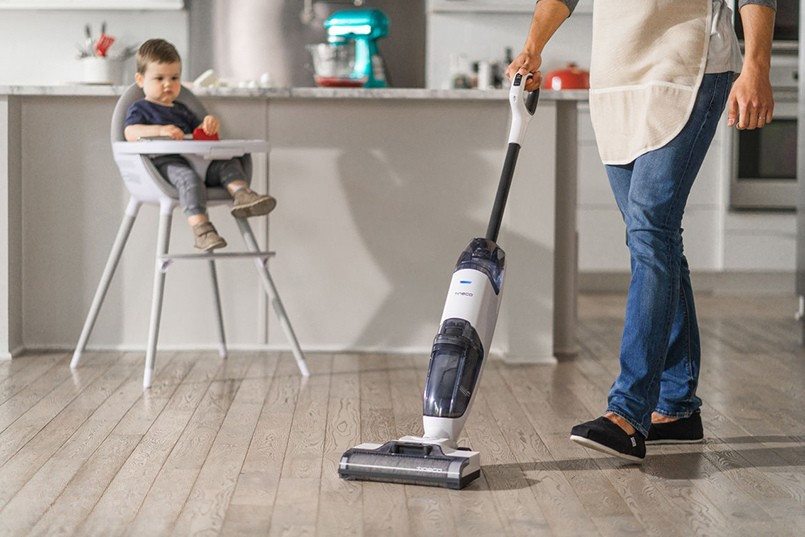 Bình nước sạch và bẩn tách riêng trên Tineco iFloor 2 Max
