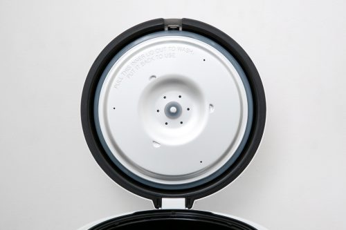 Cơm nấu bằng nồi Cuckoo CR-0671/VWVNCV tơi xốp thơm ngon cho gia đình 2-4 người